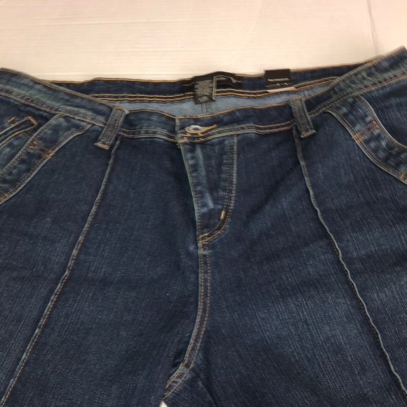 Lane Bryant Venezia Pedal pusher length - Picture 6 of 7